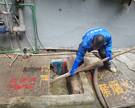 交口清掏化粪池